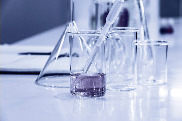 Laboratory glassware with liquid samples